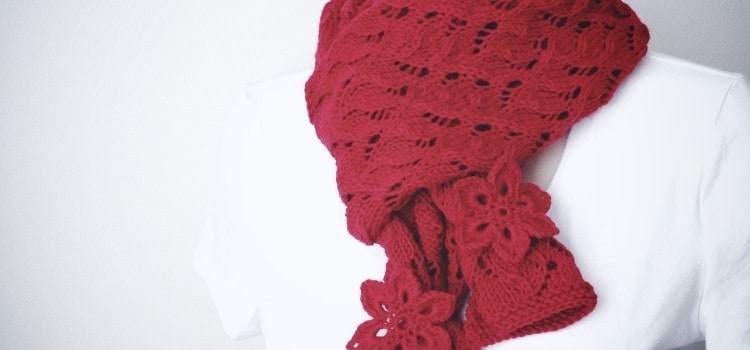 New Knitting Pattern: Red Red Scarf