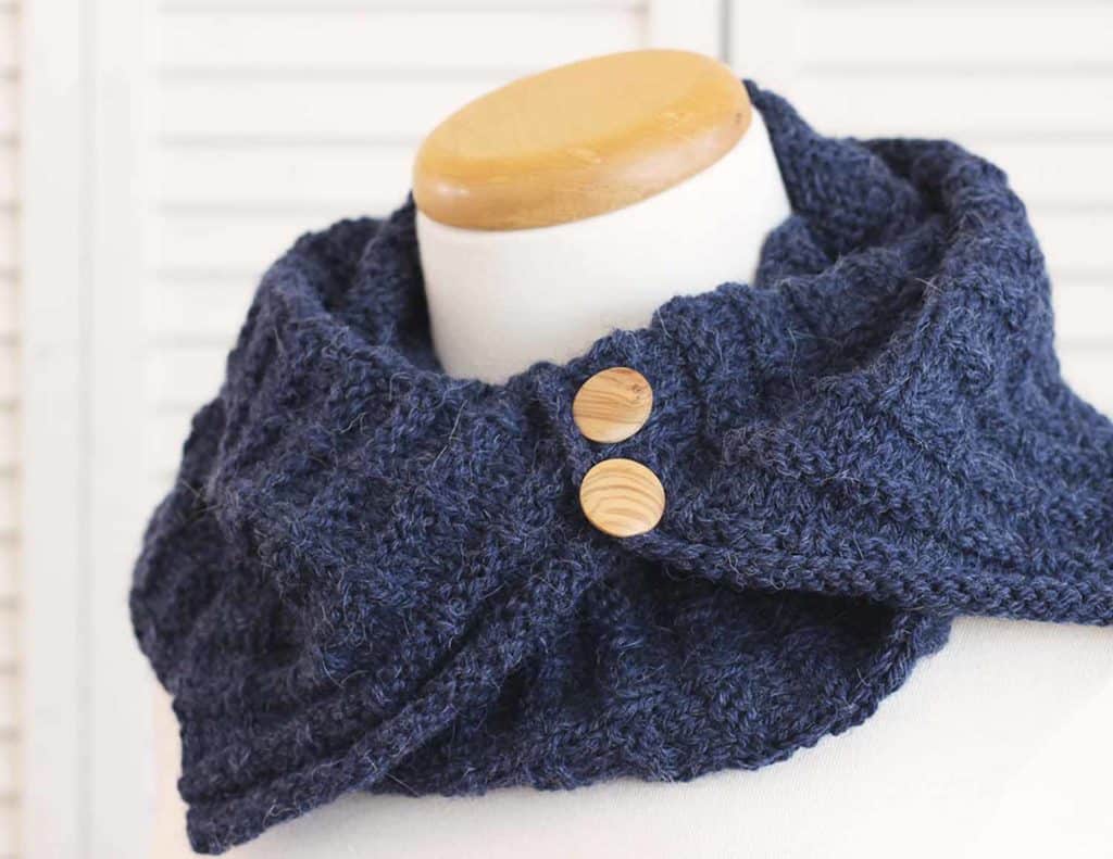 Free Knitting Pattern Scarf - Ripples Cowl from Deux Brins de Maille