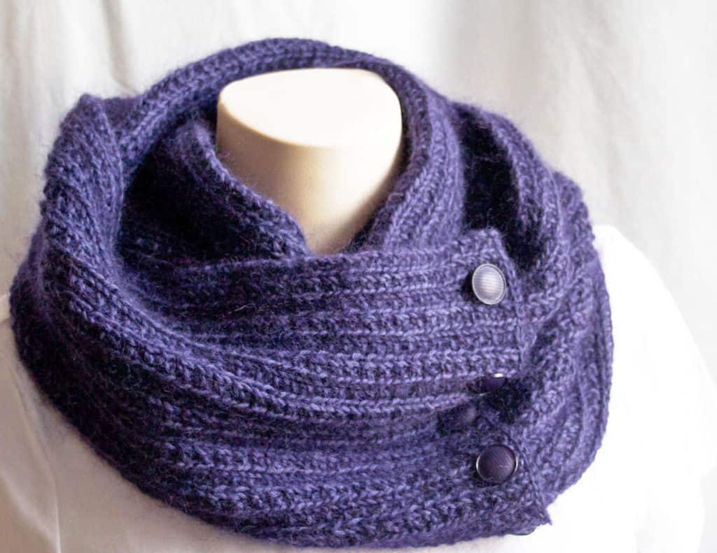 Knitting Pattern Scarf - Midnight Cowl from Deux Brins de Maille