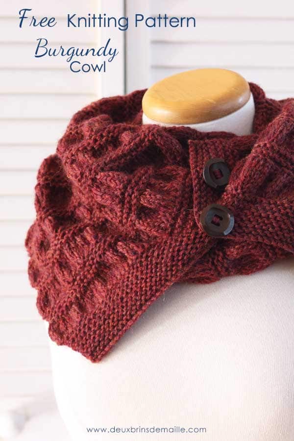 Free Knitting Pattern Cowl - Burgundy Cowl from Deux Brins de Maille